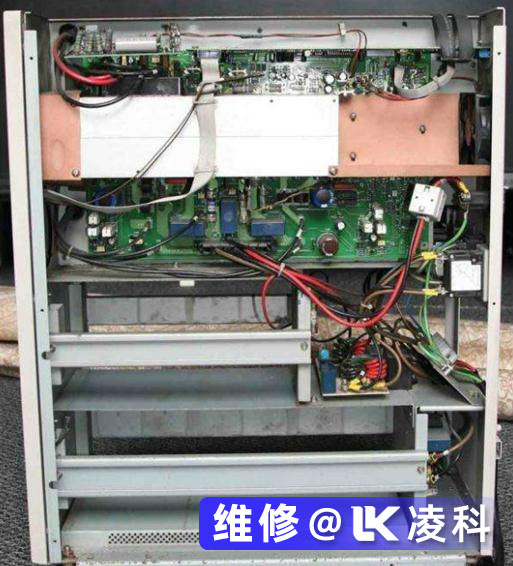 伊士頓UPS電源故障維修檢查過程